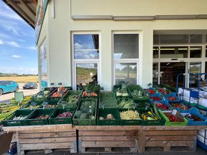 Gemüse draußen vor dem Markt - Mein Bauernmarkt Höchenschwand